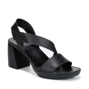 Naturalizer Genn-Skip Ankle Straps Leather Sandals size: 6